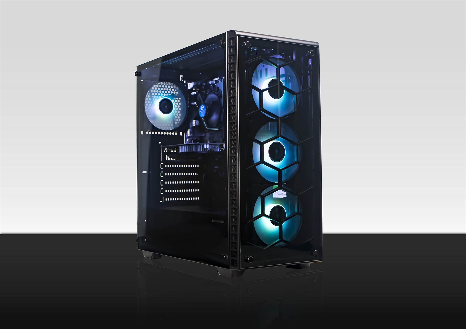 Centre Com: Biggest Computer and IT Hardware Retail Chain